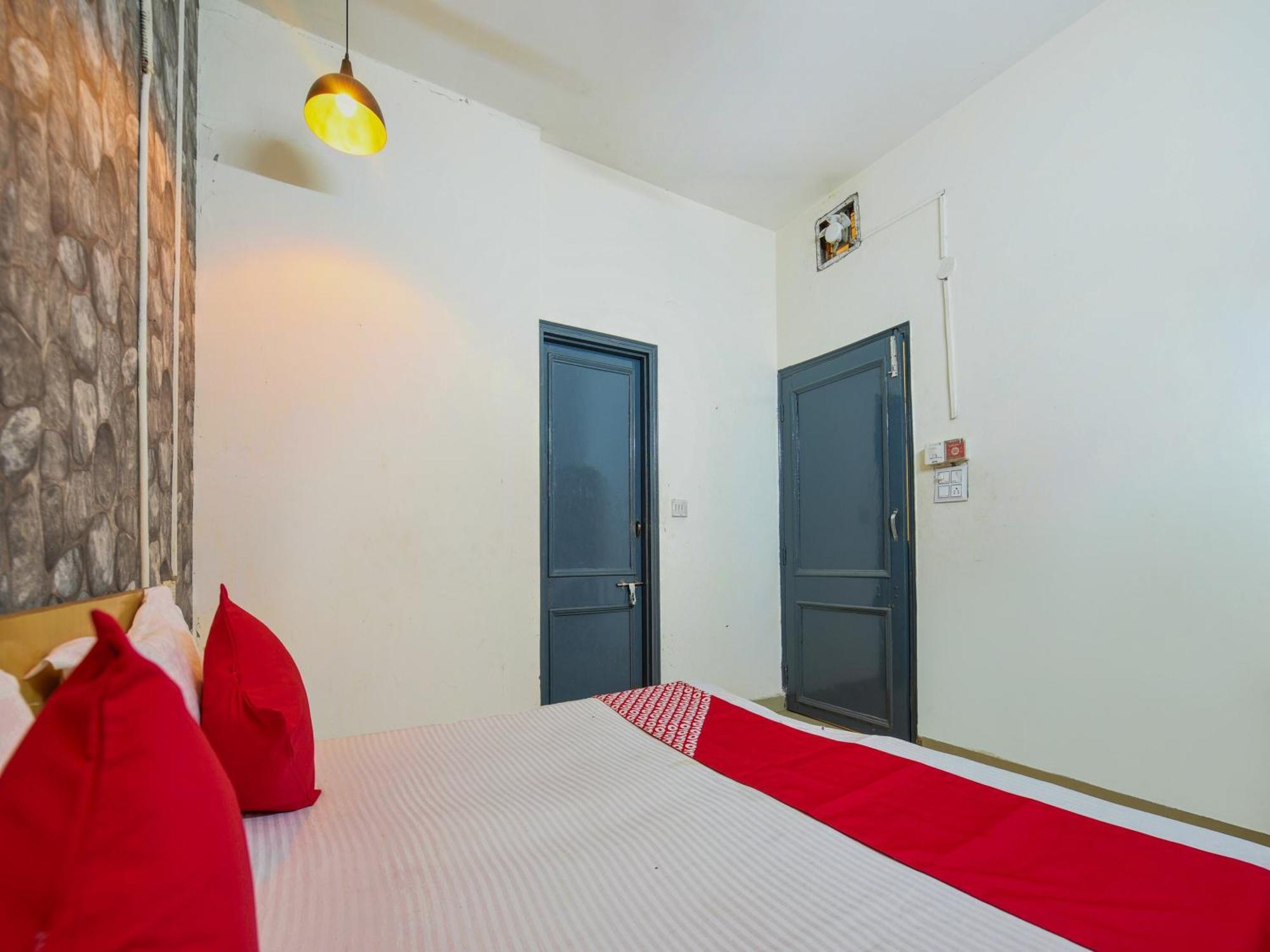Hotel O Unique Delhi Home Stay Új-Delhi Kültér fotó