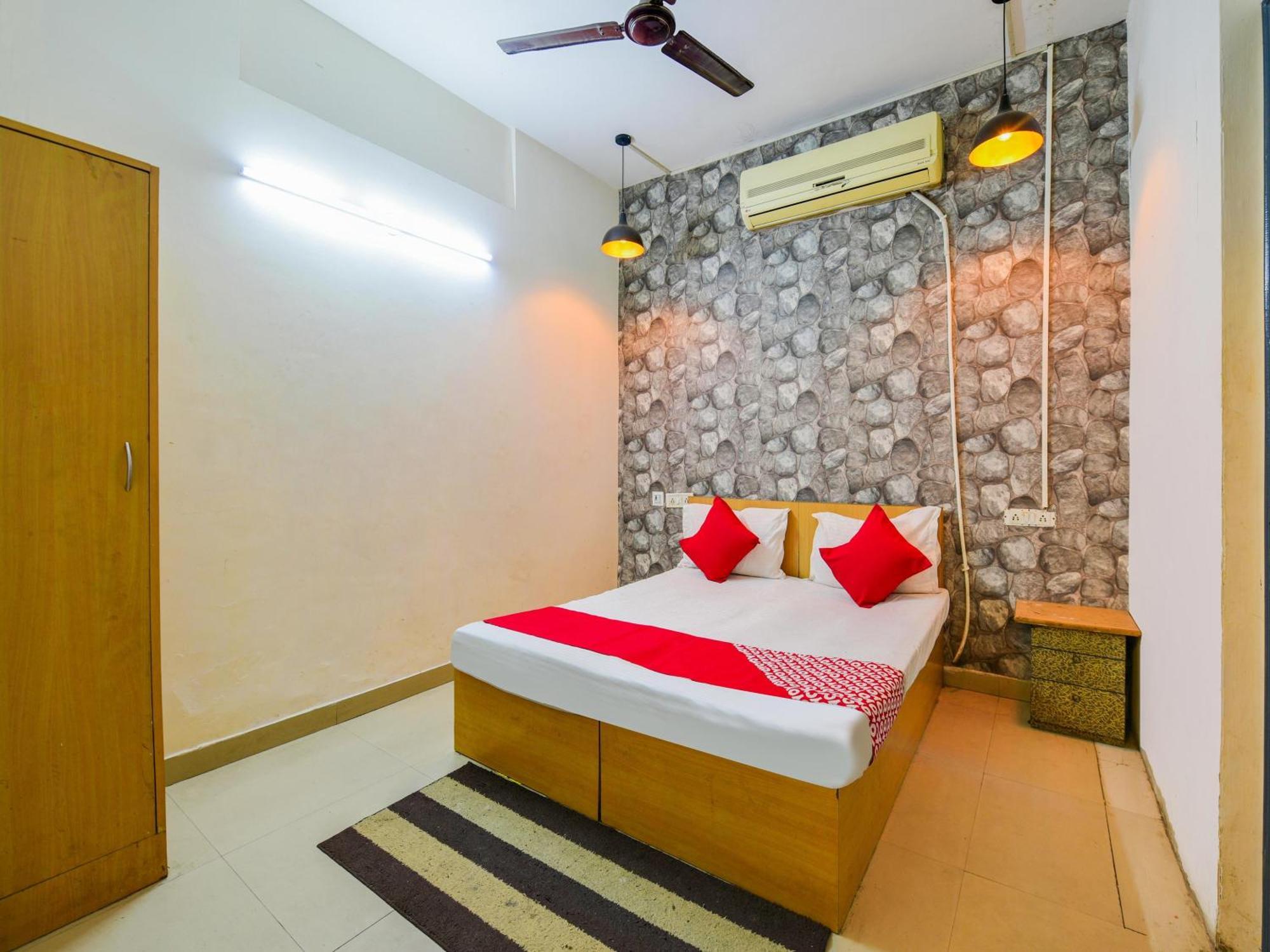 Hotel O Unique Delhi Home Stay Új-Delhi Kültér fotó
